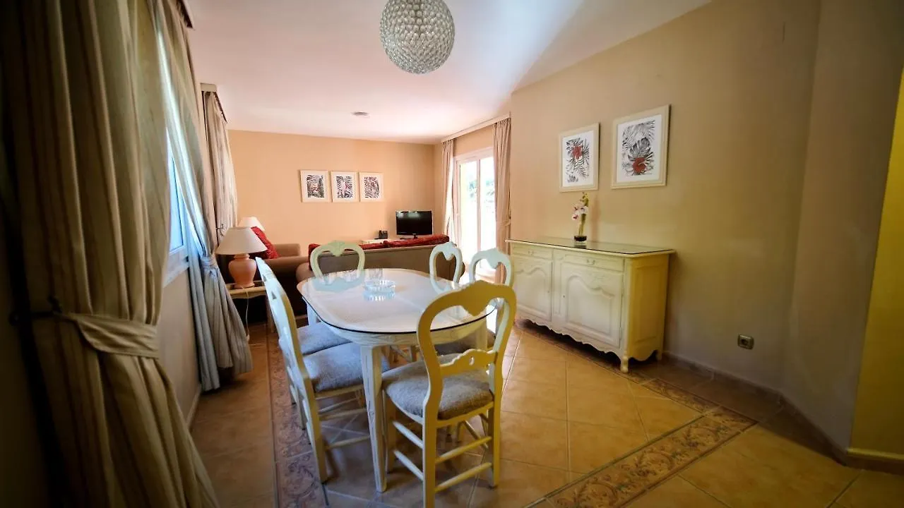 Marbella Beach Resort At Club Playa Real Apartament