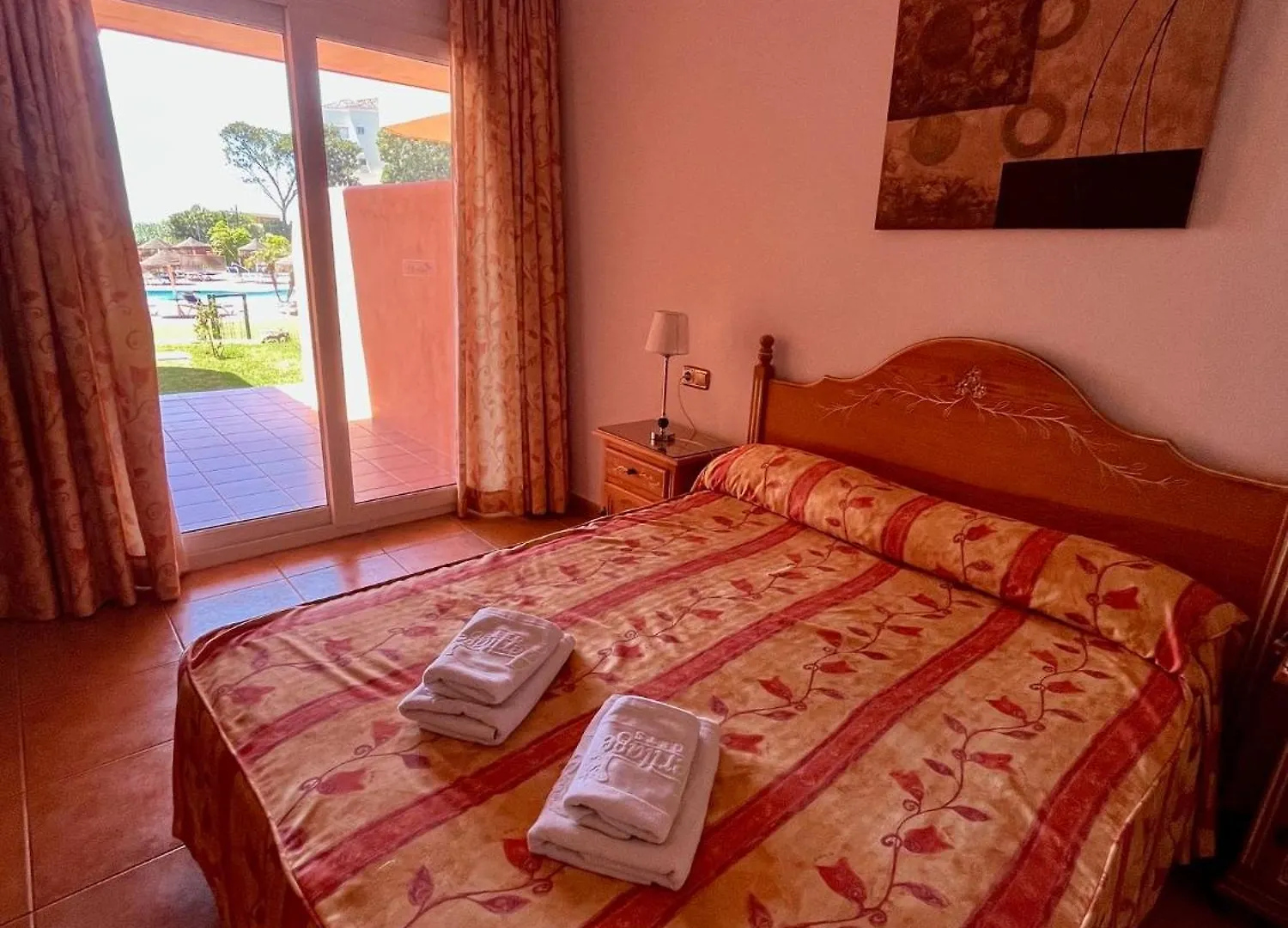Marbella Beach Resort At Club Playa Real Apartament